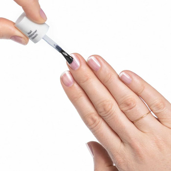 Nail Whitener Classic - Rozjasňující transparentní lak na nehty 10 ml